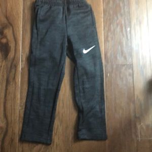 Nike Bottoms - Kids Nike dry fit sweat pants Nike Bottoms - Kids Nike dry fit sweat pants